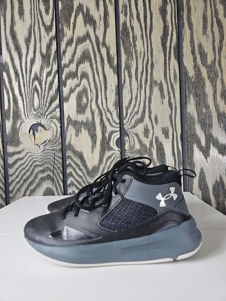 Under Armour Lockdown 5 Basketball Shoes Black 3023949 001 Mens 7.5 (Womens 9)